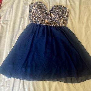 A’GACI Navy Blue Strapless Dress With V Cut Neckline